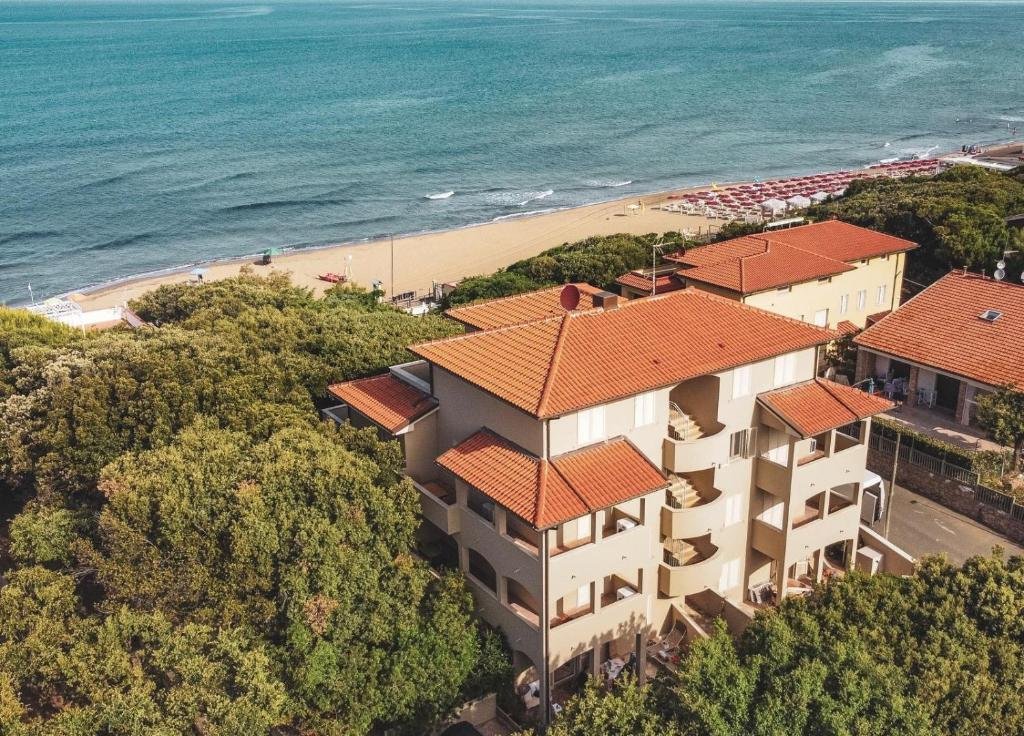Residence Villa Clara San Vincenzo​